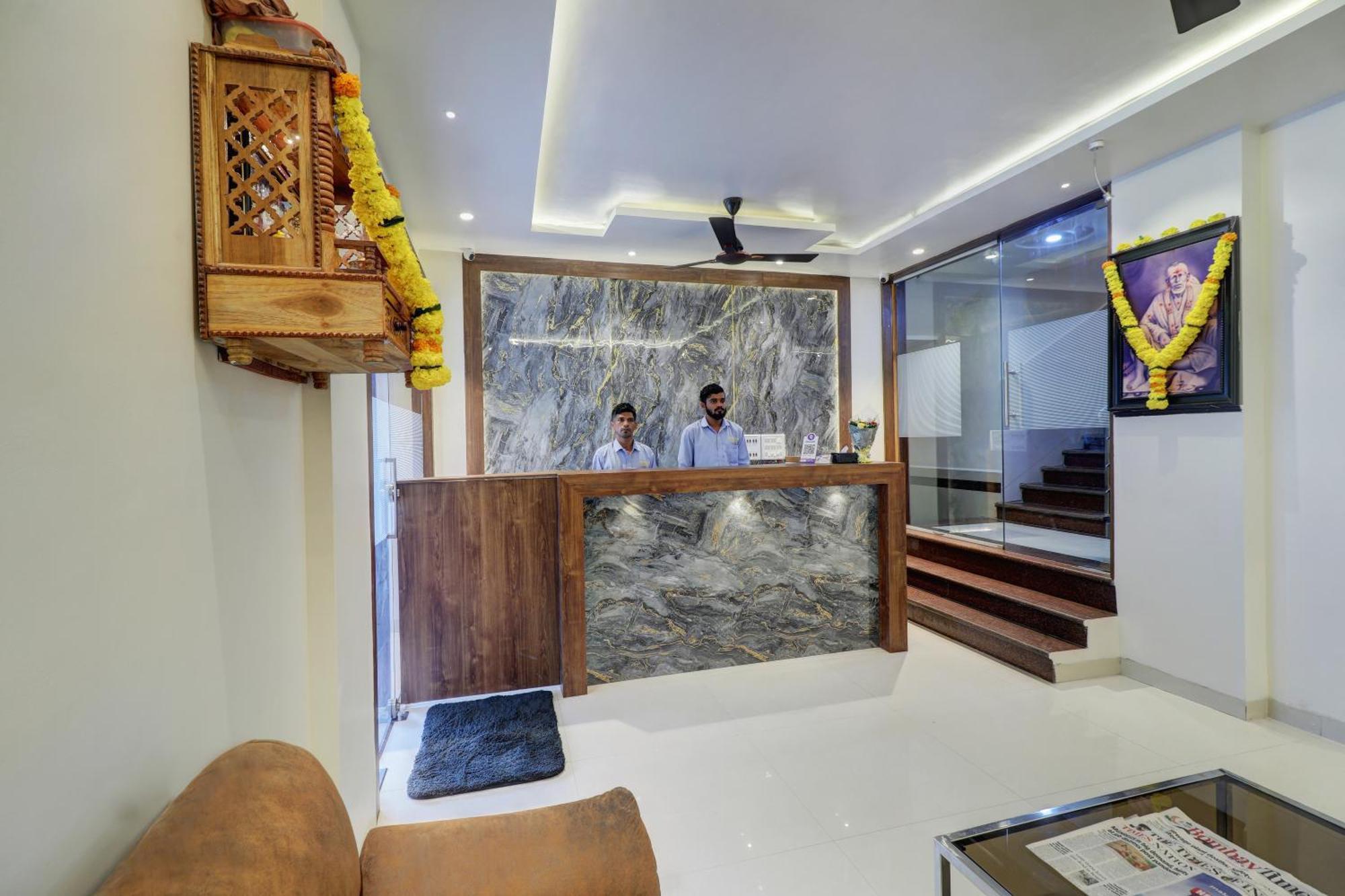 New Parimeet Residency Hotel นาวีมุมไบ ภายนอก รูปภาพ